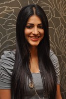 Shruti Hassan Latest Stills